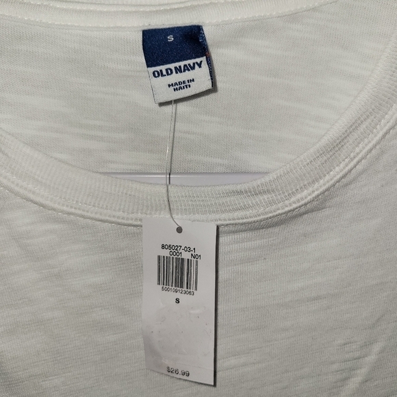 Old navy small women's shirt - Picture 3 of 8